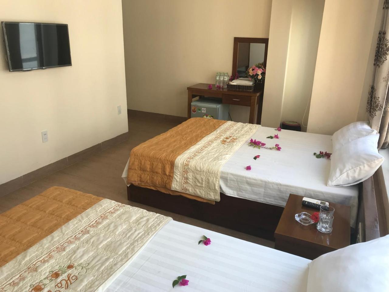 Ha Vy Hotel Cat Ba Island Eksteriør billede